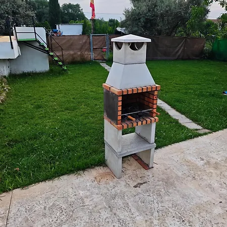Pet-friendly *